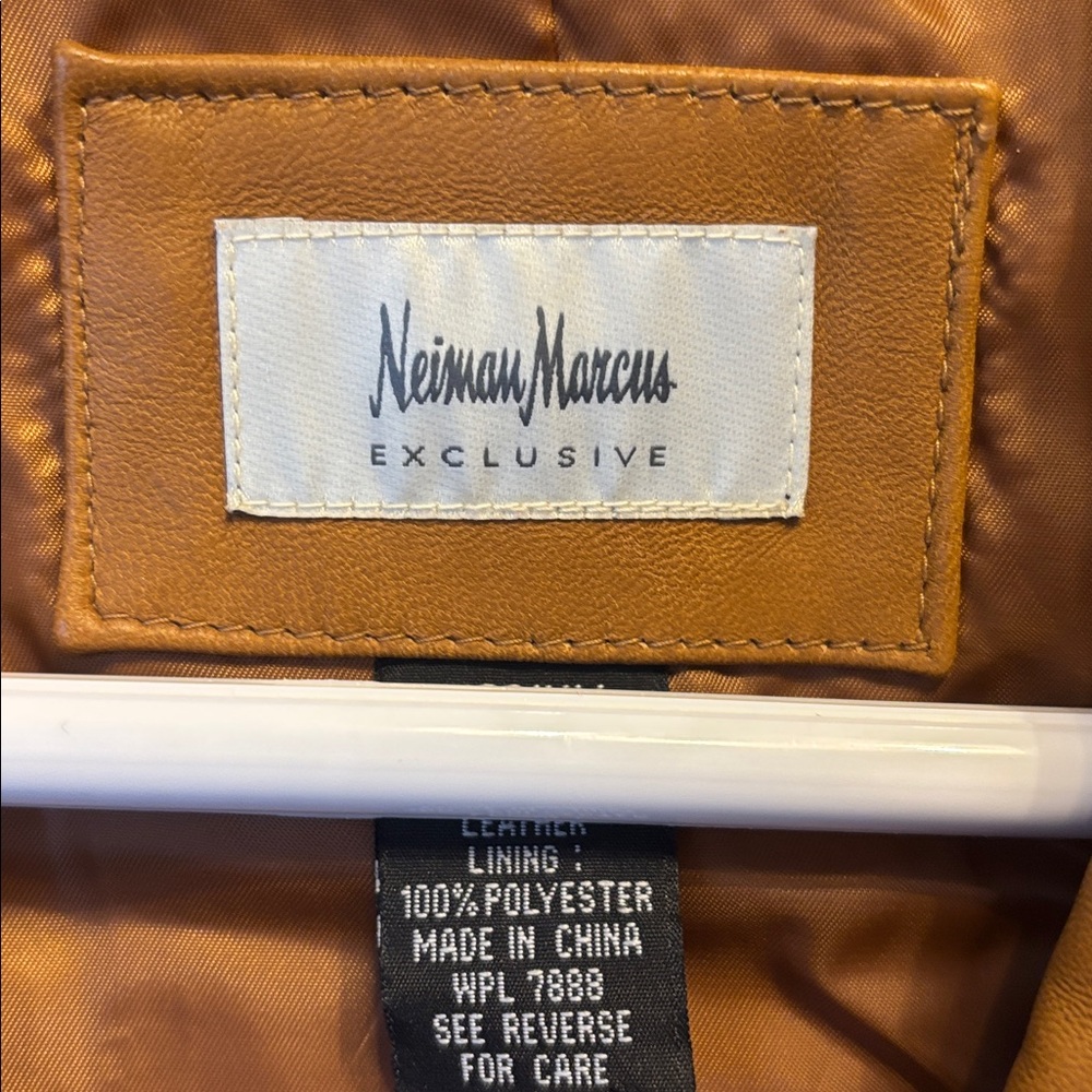 Neiman Marcus Camel Brown Leather Blazer - Picture 2 of 4